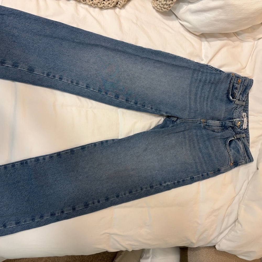Zara Women's Straight Leg Blue Jeans